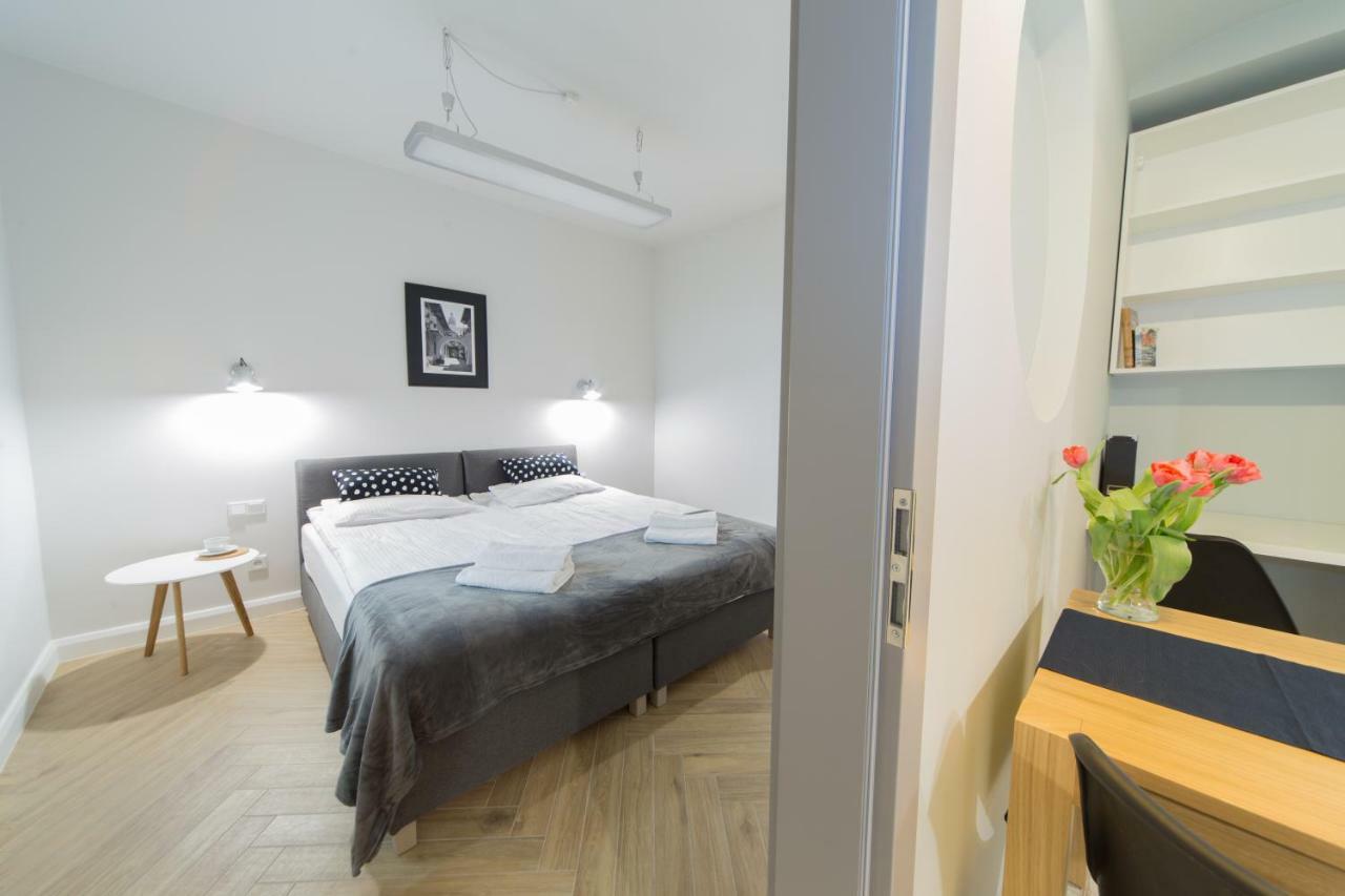 M5 Main Square Stylish One Bedroom Cracóvia Exterior foto